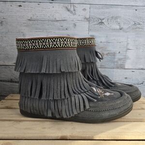 Grizzleez Kimber Grey Fringe Suede Winter Boots Womens Size 8.5